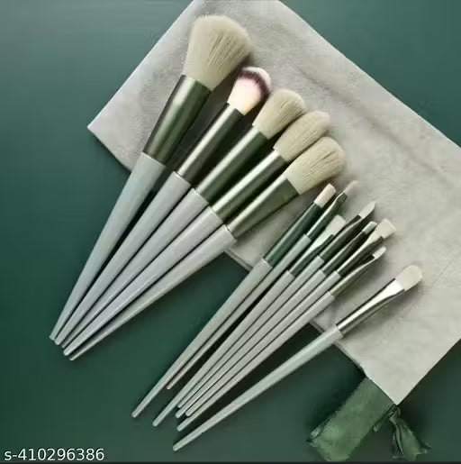 Fix+ Professional 13Pcs Makeup Brush Kit – Smooth & Skin-Friendly